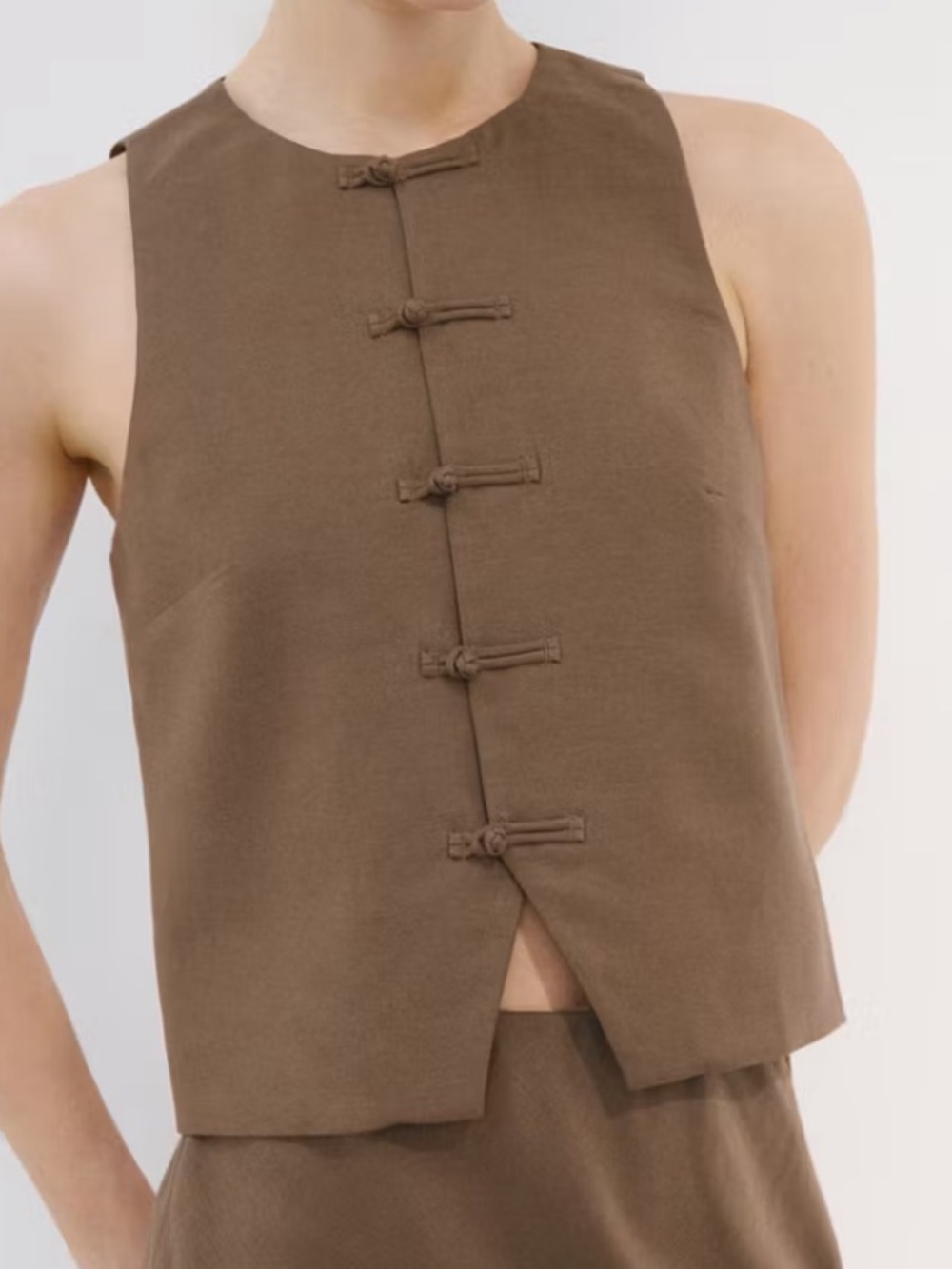 Mango LINEN VEST WITH TOGGLES 7783